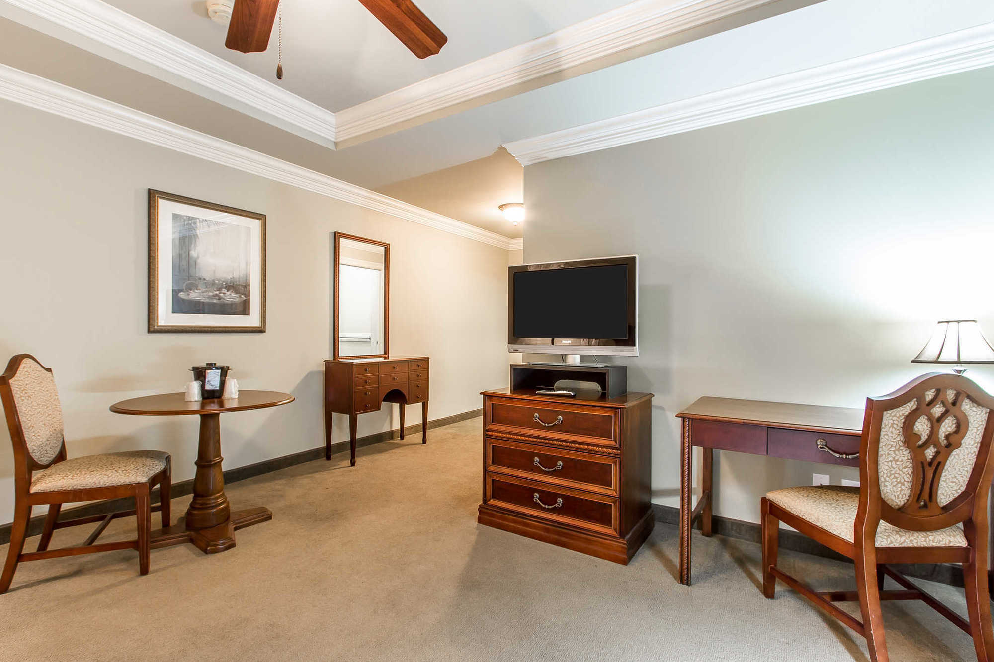 The Juliet Hotel Lafayette Room photo